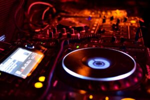 House Fusion Radio (UK) 192k mp3