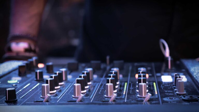 WDA1 Radio
